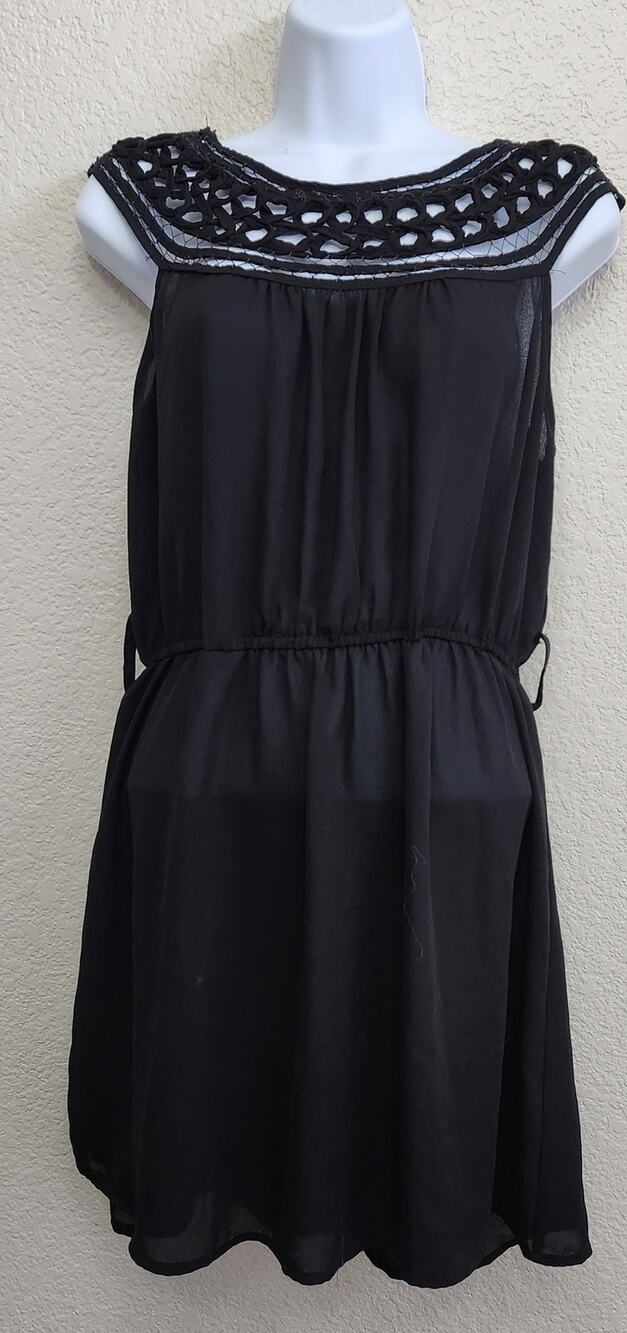 Issue Black Sleeveless Rounded Knit/Lace Bodice Mini Dress Small Elastic Waist